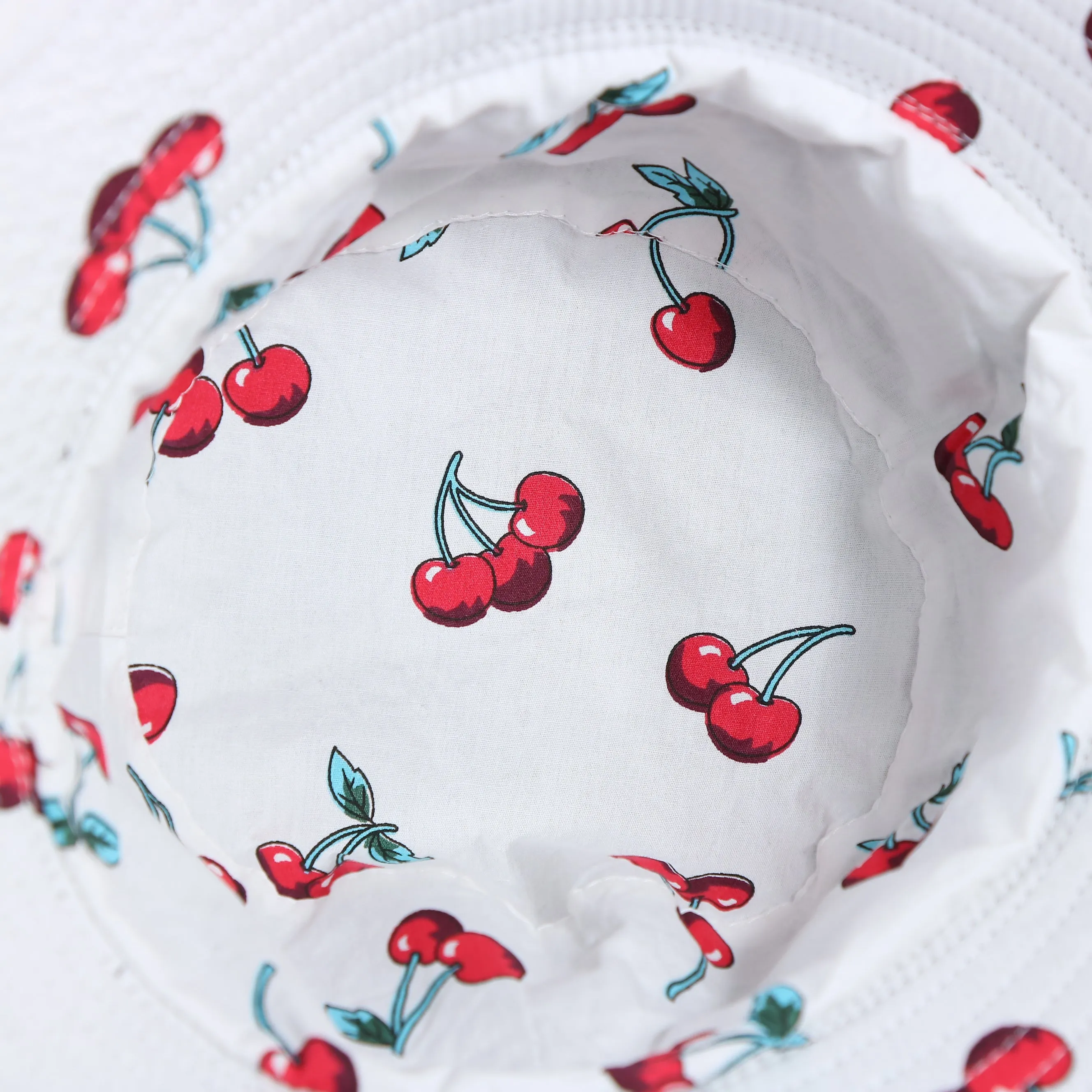 FOOT CLAN | CHERRIES | BUCKET HAT | WHITE | SMALL/MEDIUM